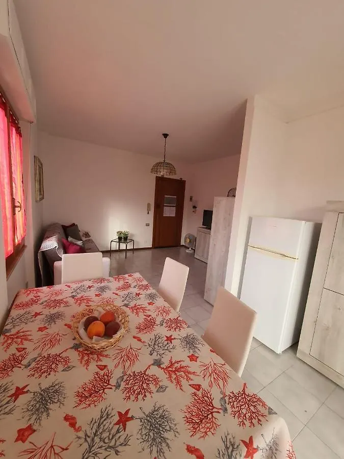 Appartamento Casa Bianchina Quartu SantʼElena 0*,  Italia